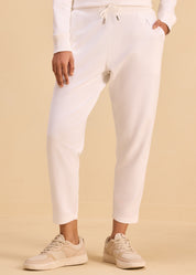 Relaxed Tapered Pants