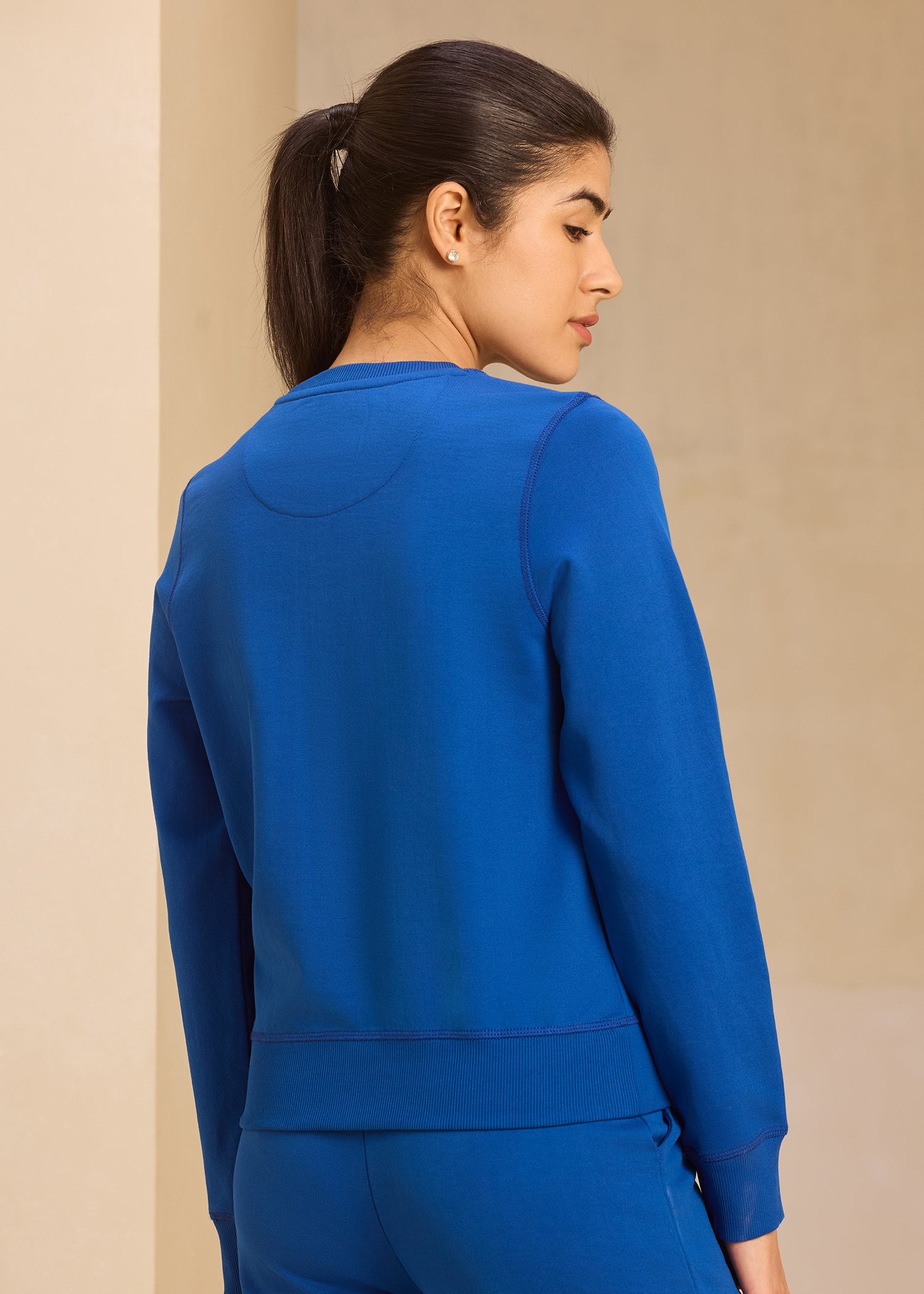 Back_f298bd82-83dd-48dd-9620-c5ac17ab90a9.jpg