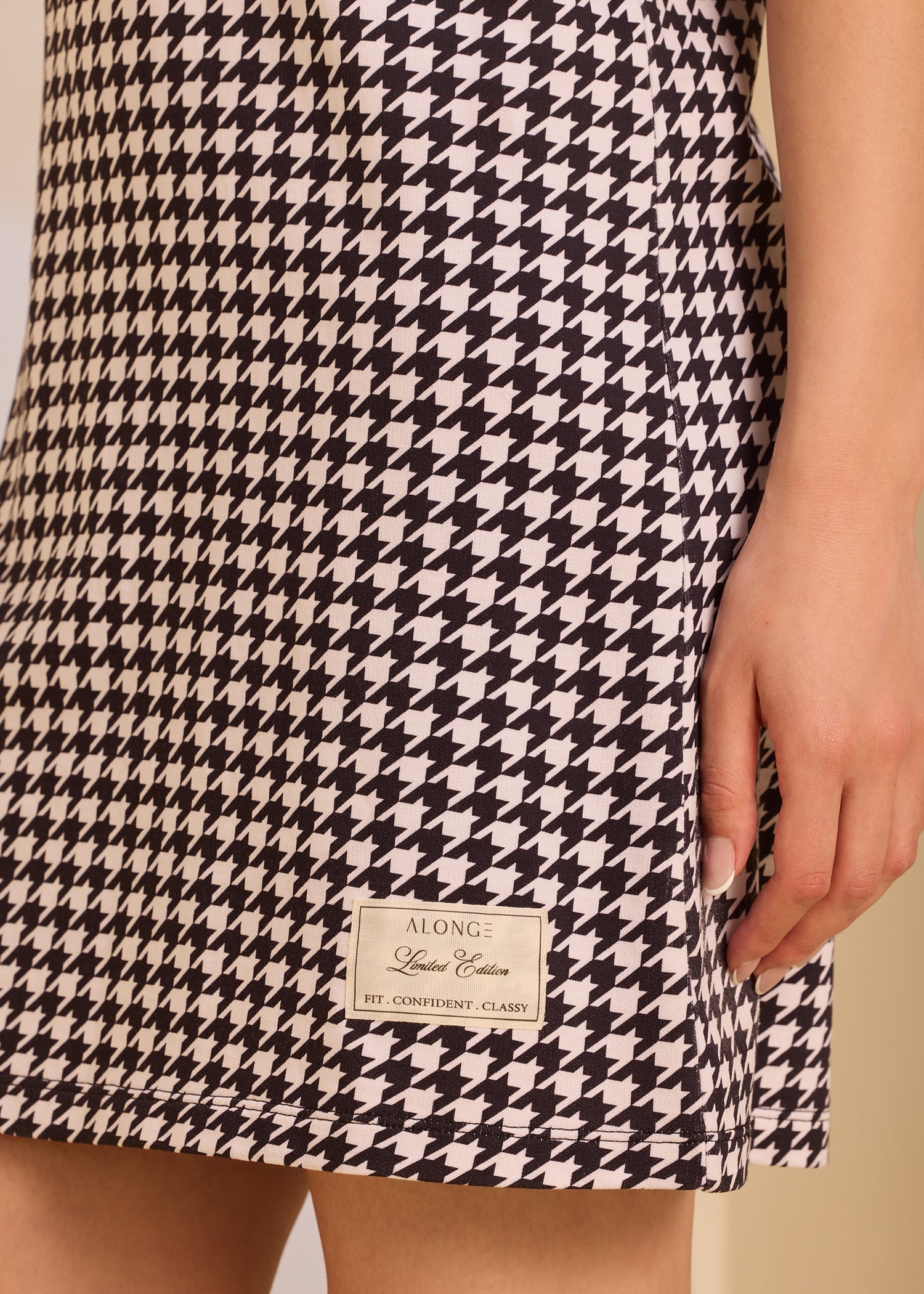 Flattering Houndstooth Pouf Sleeve Dress
